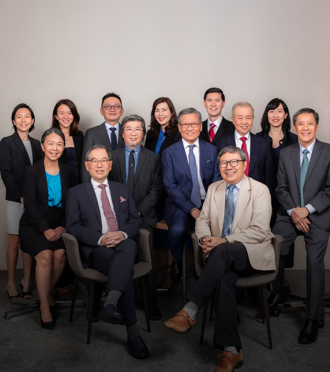 Eye & Retina Surgeons Clinic specialists